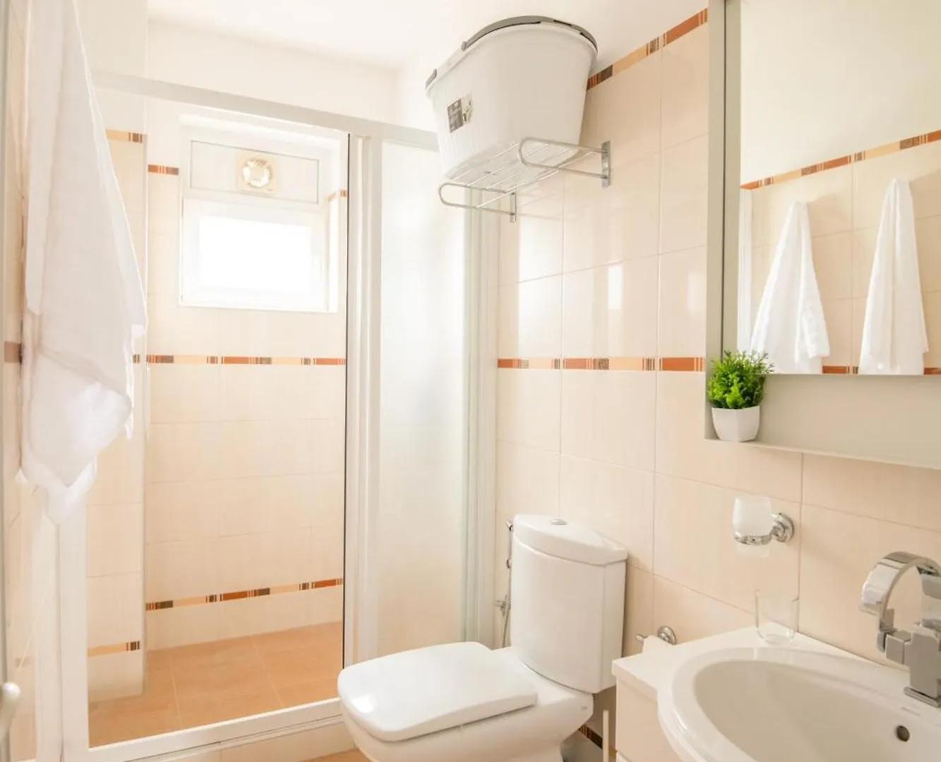A Luxurious 2 Bedroom Apartment In Center Sofia