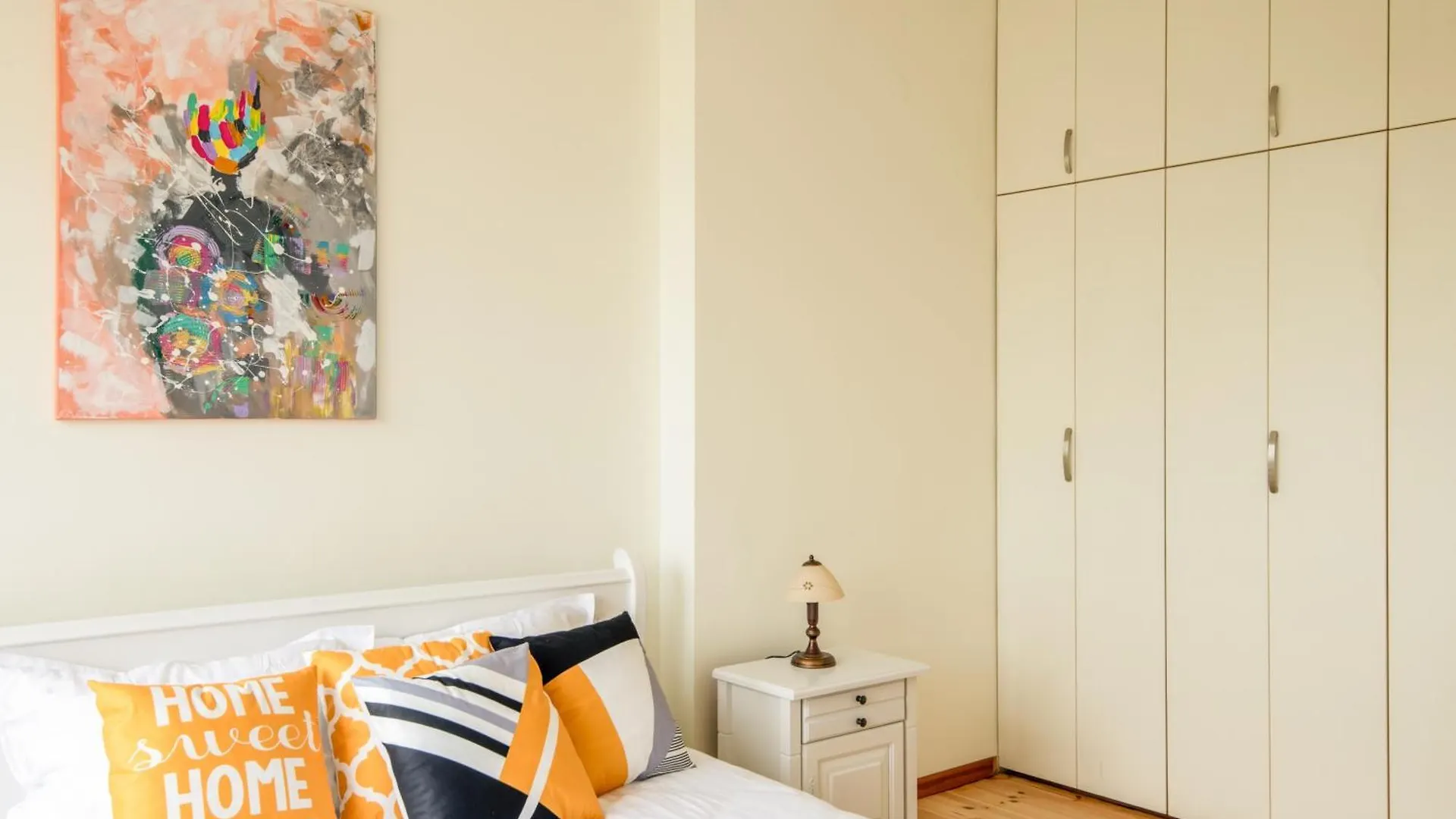 A Luxurious 2 Bedroom Apartment In Center Sofia Bulgaria